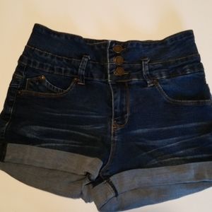 YMI WANNABETTERBUTT? Jean Shorts Sz 7 Blue